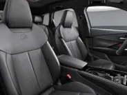 Audi Q3 e-hybrid S edition 272 PK · Trekhaak elek. wegklapbaar · Optiekpakket zwart · S-line sportstoelen