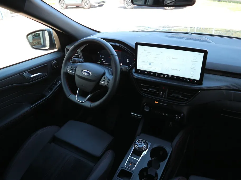 Ford Kuga 2.5 PHEV ST-Line X | ADAP CRUISE | WINTERPACK | BLIS |