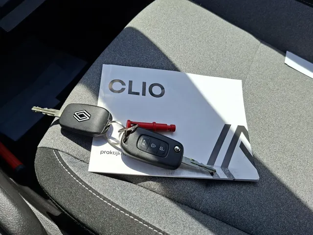 Renault Clio 1.0 TCe 90 GPF evolution PDC | NL-auto | rijklaarprijs !!