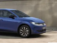Volkswagen ID. Polo Life First Edition 52 kWh accu, 211 PK · Achteruitrijcamera · Draadloze telefoonlader · Stuurwiel verwarmd · Stuurwiel multifunctioneel ·