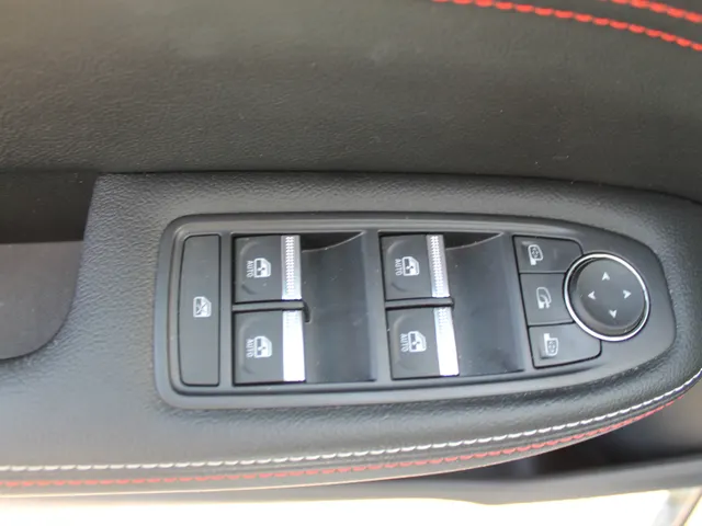 Renault Arkana 1.6 E-Tech Hybrid 145 R.S. Line | navigatie | lederen bekleding | BOSE audio