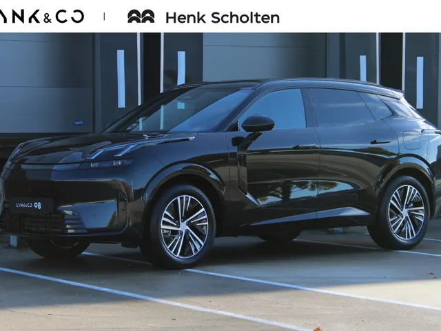 Lynk & Co 08