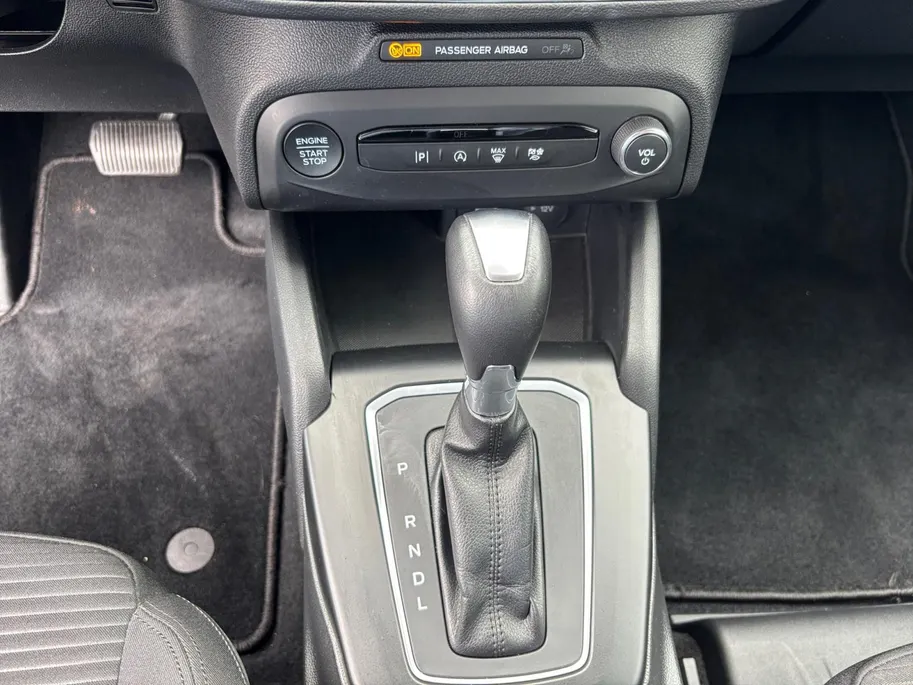 Ford Focus Wagon 1.0 EcoBoost Hybrid Titanium 155PK Automaat | NL-Auto | 1e Eigenaar | Navigatie | Climate Control | Parkeersensoren | Privacy Glass