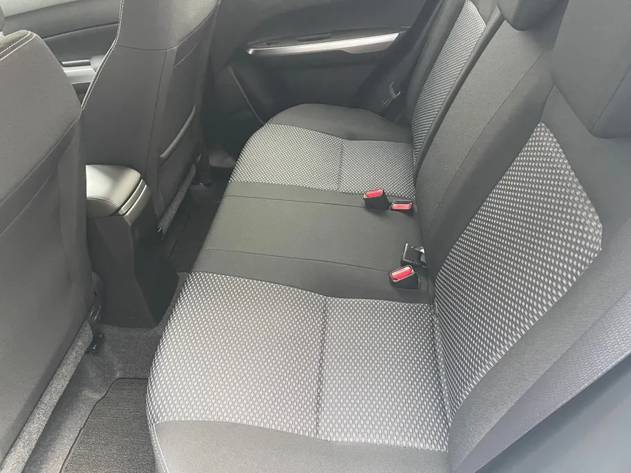 Suzuki Vitara 1.4 Boosterjet Smart Hybrid Select | Mega Deal! €2000,- Euro Korting | 9-inch touchscreen |Apple CarPlay® & Android Auto |Climate Control | Adaptive Cruise Control