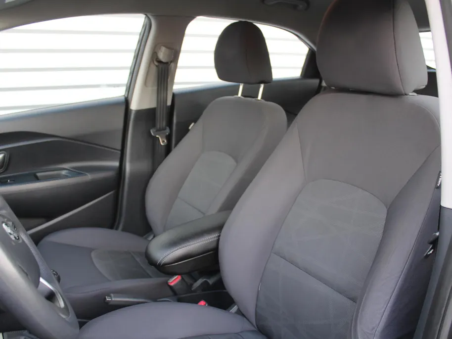 Kia Rio 1.2 CVVT ComfortLine 15' LM | Airco | Dealeronderhouden | Trekhaak afneembaar | Bluetooth |