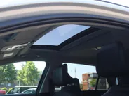 Kia Niro 1.6 GDi Hybrid DynamicPlusLine | Stuur-/stoelverwarming | Schuifdak | Elek. stoelverstelling + achterklep | Dodehoekdetectie | Camera | Telefoonlader | HK audio | LED |