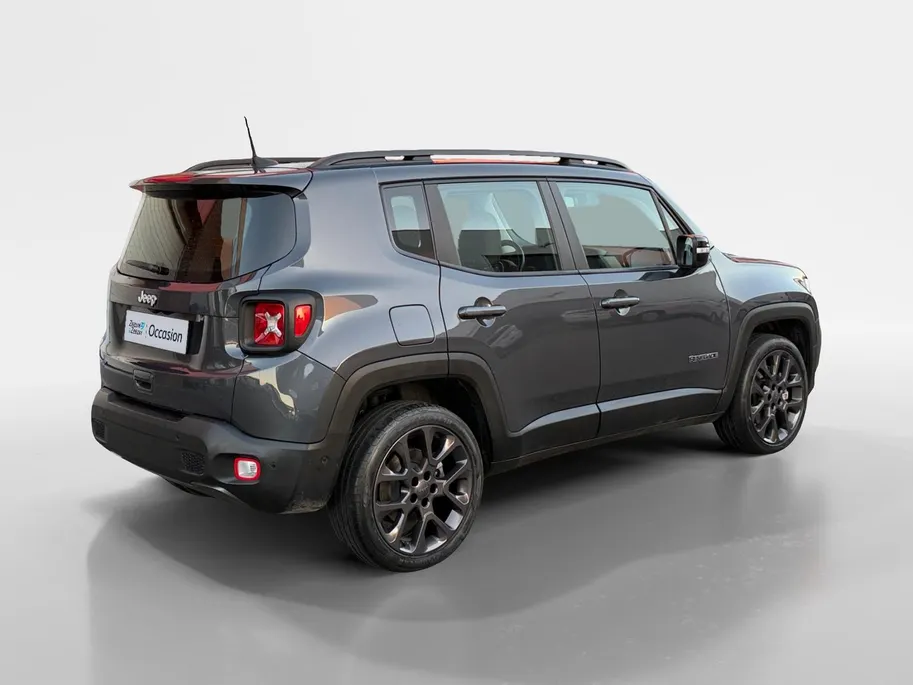 Jeep Renegade 1.5T e-Hybrid S 190PK AUTOMAAT | Black line| Lichtmetalen velgen| Parkeer sensoren V/A| Navigatie| Camera| Climate Control| 4WD drive| Leer| elec. stoel| Reservewiel|