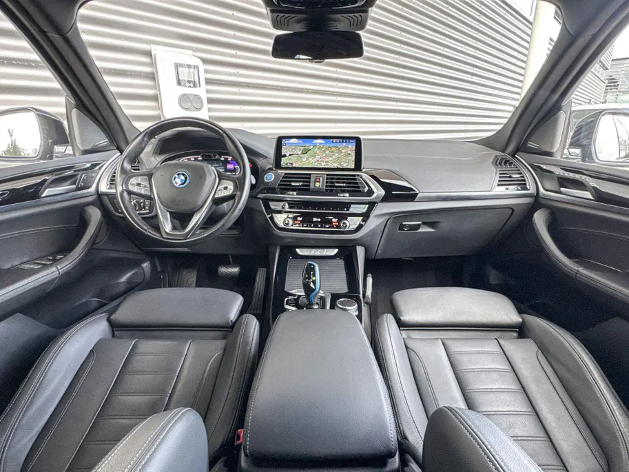 BMW iX3 High Executive 80 kWh