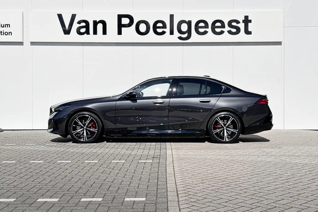 BMW i5 Sedan eDrive40