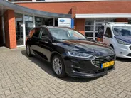 Ford Focus Wagon 1.0 EcoBoost Hybrid Titanium GROOTSCHERM, WINTERPAKKET.
