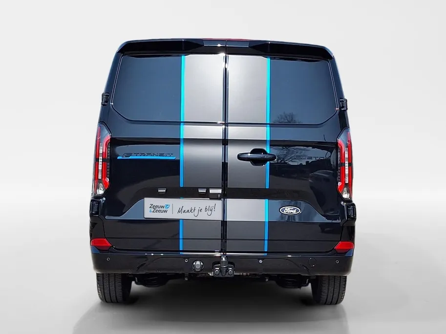 Ford E-Transit Custum 320 L1H1 Sport 71 kWh DC | Dubbele Schuideur | Camera | Trekhaak | 17' Lichtmetaal | Halfleer bekleed | Led verlichting | El. Verst. bestuurdersstoel| Apple Carplay&Android Auto |