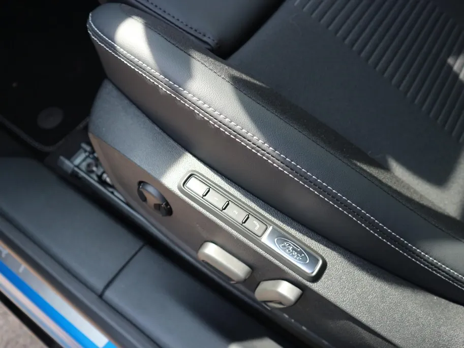 Ford Capri Premium Extended Range RWD 77 kWh | B&O | AGR STOELEN | CAMERA |