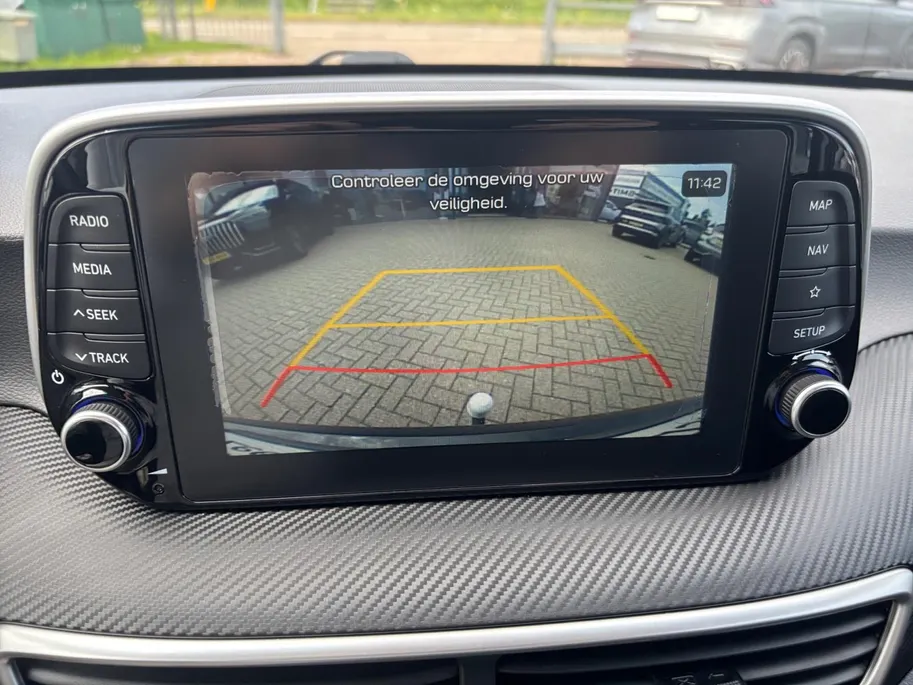 Hyundai Tucson 1.6 GDI Comfort *Navi+Camera*Trekhaak*Airco*LM.Velgem*Zeer nette auto!