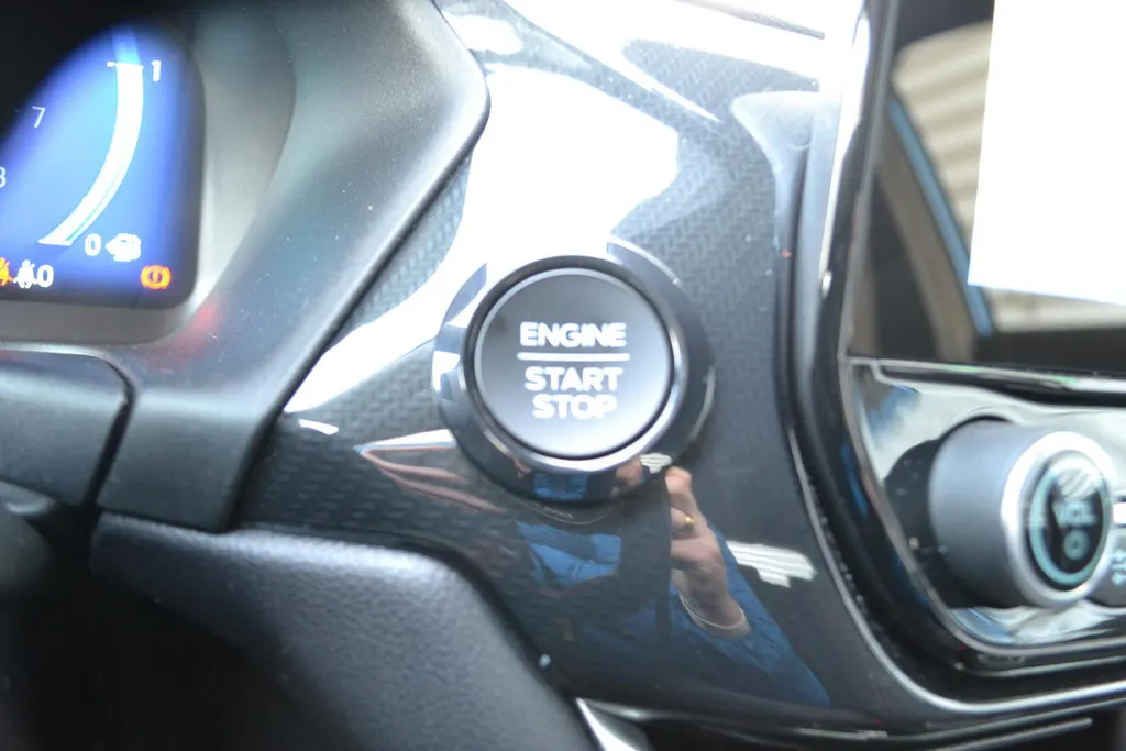 Ford Puma 1.0 ECOB. HYBRIDE ST-LINE|NAVI|CAMERA|PDC|