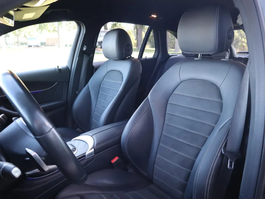 Mercedes-Benz GLC 300e 4MATIC Premium l Trekhaak l Nightpakket l Carplay