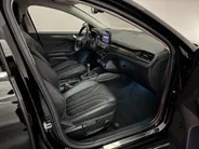 Ford Focus Wagon 1.5 EcoBoost Vignale | 182 PK | Trekhaak afneembaar | Winter Pack | Family Pack | Comfort Pack | Parking Pack |