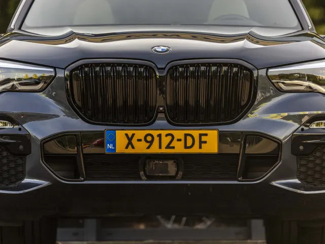 BMW X5 xDrive45e High Executive M-Sport / panoramadak / massage / stoelverkoeling