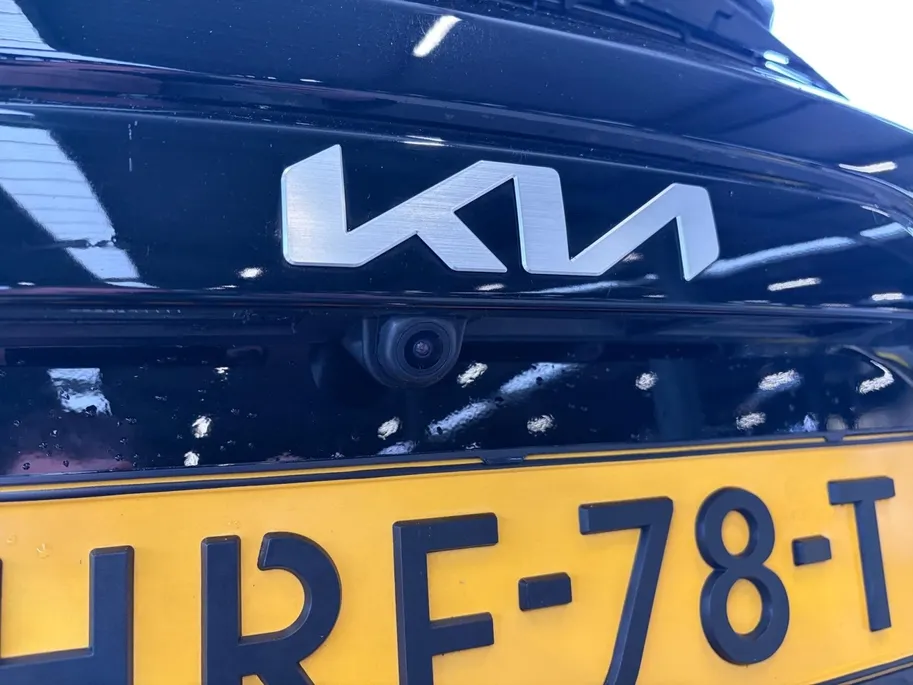 Kia Niro EV Edition Advanced 64.8 kWh | *1E EIGENAAR | FABRIEKSGARANTIE | *LAGE KM-STAND | APPLE CARPLAY/ ANDROID AUTO | STUUR/ STOELVERWARMING | NAVI | CAMERA | ETC…