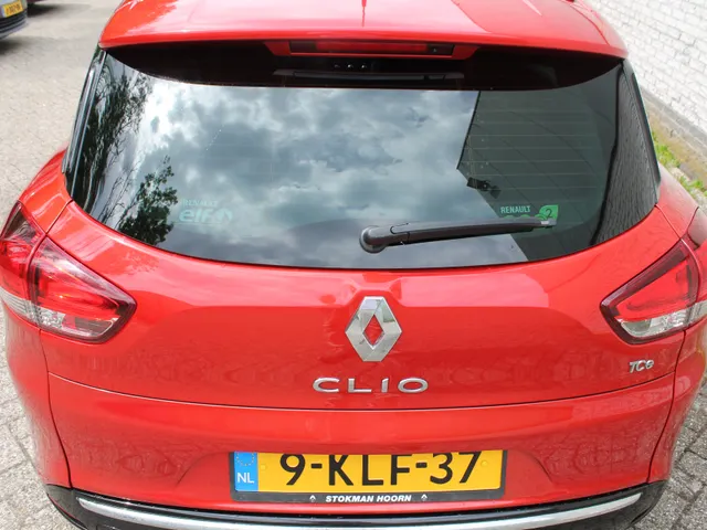 Renault Clio Estate 0.9 TCe Expression | airconditioning | navigatie | lichtmetalen velgen | trekhaak