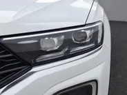 Volkswagen T-Roc 1.5 TSI 150pk Sport Business R · R-line exterieur · Apple/Android Car Play · Camera · Navigatie · Stoelverwarming · P-Sensoren · Alarm · 19'' Inch ·