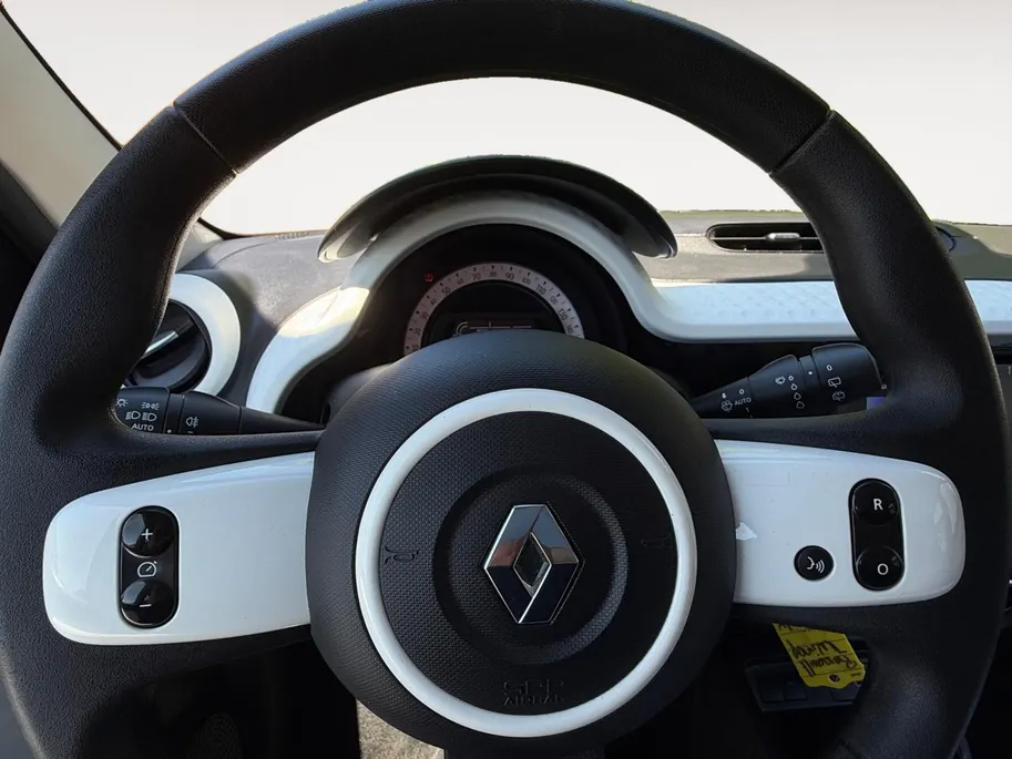 Renault Twingo Z.E. R80 E-Tech Equilibre 22 kWh Apple Carplay/Android Auto , parkeersensor achter  , airco (automatisch) , usb , tel , multimedia scherm klein .
