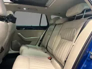 Škoda Superb Combi 1.4 TSI iV 218pk DSG Laurin & Klement · Panoramadak · 360 Camera · Inklap. Trekhaak · Elek. Stoelen + Geheugen · Matrix LED ·