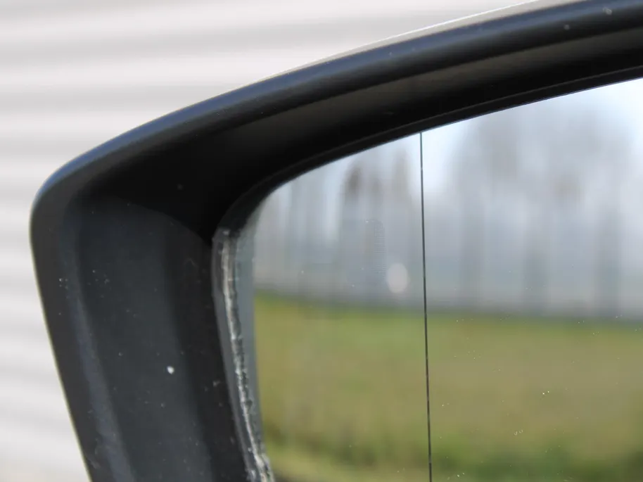 Mazda 2 1.5 e-SkyActiv-G 90PK 6MT Exclusive-Line | Private lease v.a. € 429 p/m | Camera | Dodehoek detectie | Clima | LED | Stoel- / Stuurverwarming |