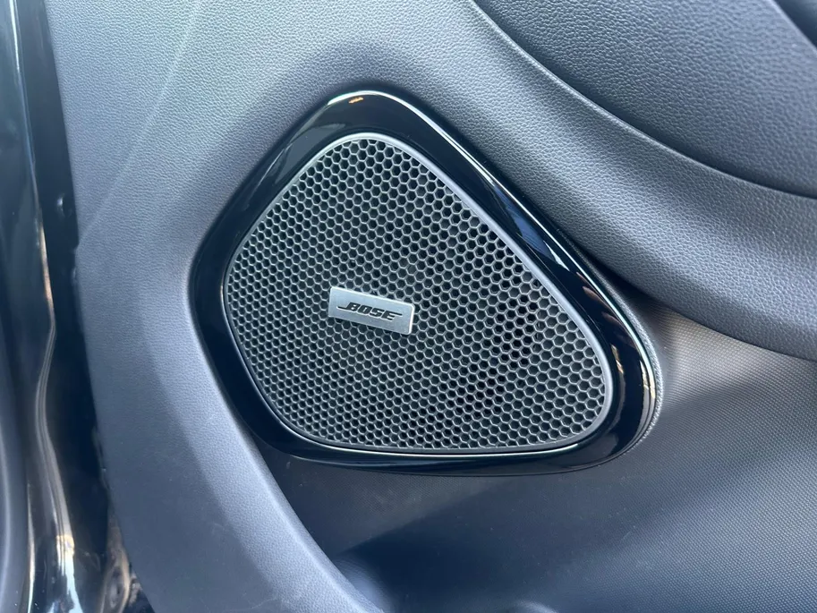 Renault ZOE R110 Iconic 41 kWh | AIRCO WERKT NIET !! | KOOP ACCU | BOSE | CAMERA | NAVI | 12 MAANDEN BOVAG GARANTIE |