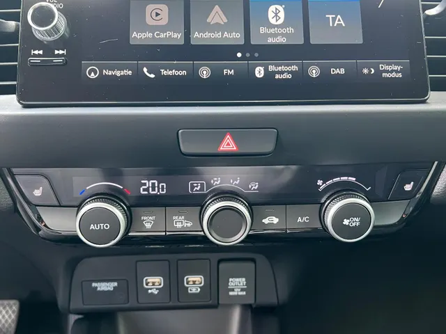 Honda Jazz 1.5 e:HEV Advance NIEUW | FULL HYBRID | APPLE CARPLAY | ANDROID AUTO | ACHTERUITRIJCAMERA | STOEL + STUURVERWARMING | NAVIGATIE |