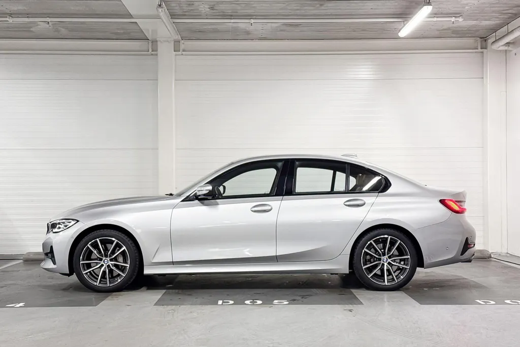 BMW 3 Serie Sedan 330i High Executive Edition