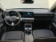 Hyundai Kona 64,8 kWh 204pk Pure Edition + Comfort Pack / DIRECT LEVERBAAR! / Demonstratieauto / 19' velgen!