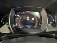 Renault Kadjar 140PK TCe Intens Automaat | Trekhaak (1500 KG) | Panoramadak | 19' Lichtmetalen Velgen | Stoelverwarming | Navi | Camera | Climate Control | Adaptieve Cruise Control | Leder |