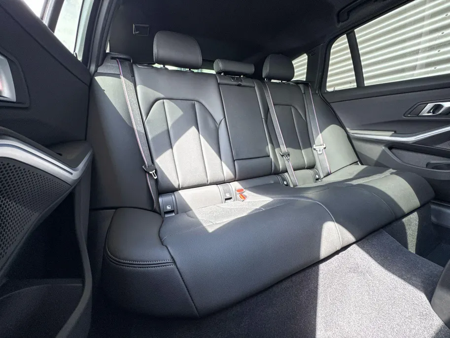 BMW 3 Serie Touring 330e