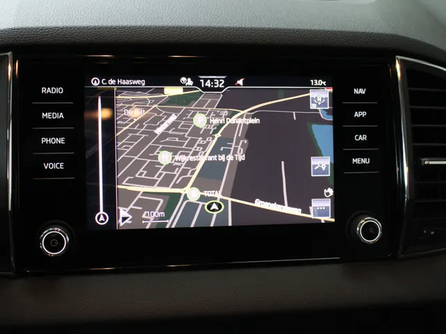 Škoda Karoq 1.0 TSI Business Edition Navigatie | Parkeersensoren | Cruise Control |