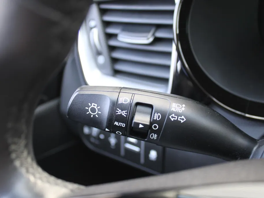 Kia Ceed 1.0 T-GDi DynamicPlusLine | Stuur-/stoelverwarming | Camera | Draadloos laden | LED | Dodehoek detectie | 16' LM |