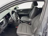 Kia Stonic 1.0T MHEV DynamicLine | Airco | Camera | Cruise Control | LM Velgen | Apple Carplay & Android Auto |