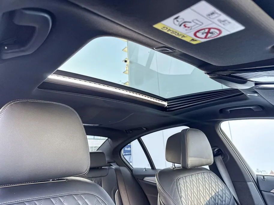 BMW 5 Serie Sedan 545e xDrive High Executive