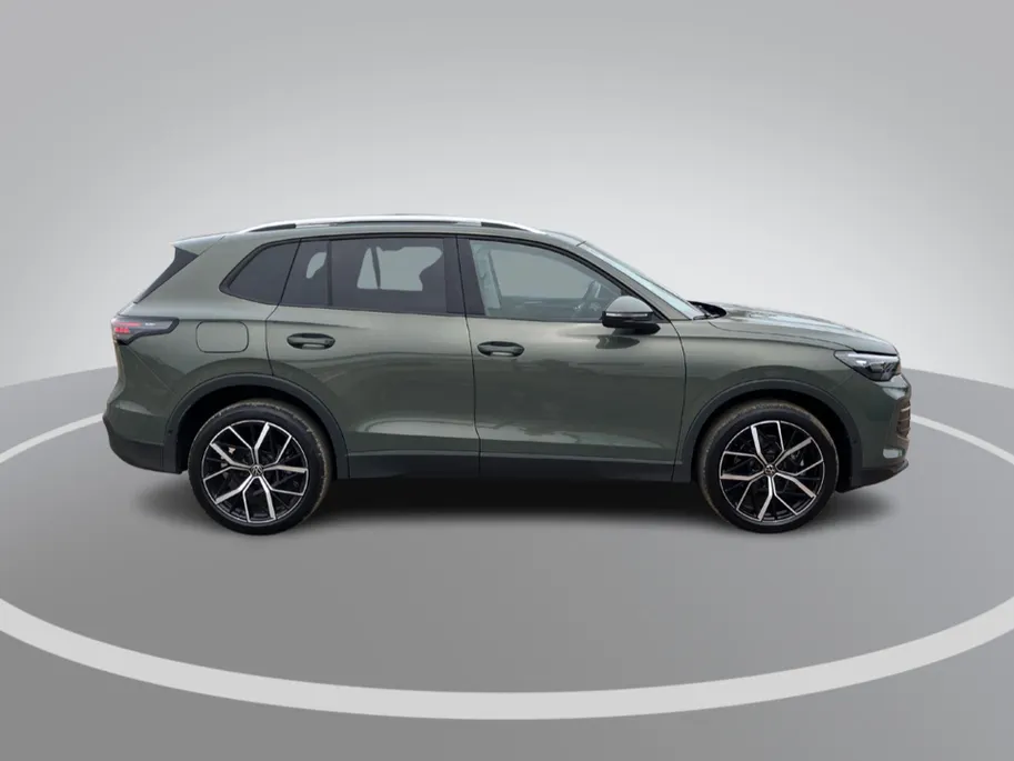 Volkswagen Tiguan 1.5 eHybrid 204pk DSG Life Panoramadak · Trekhaak · Camera + Parkeersensoren · 20' Garantie t/m 23-07-2028 of 100000KM