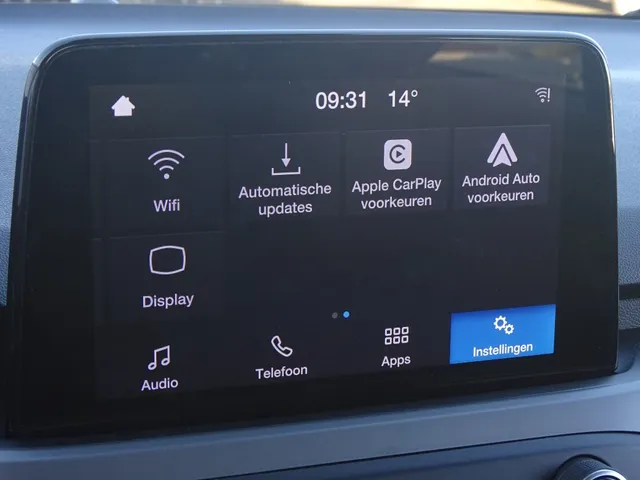 Ford Focus 1.0 EcoBoost Hybrid Connected | Automaat