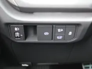 Kia Seltos 1.6 T-GDi DCT7 X-Line Demo Edition | Stuur-/stoelverwarming + ventilatie | 360 Camera | Leer | Elek. stoelverstelling | Telefoonlader | LED | 19' LM |