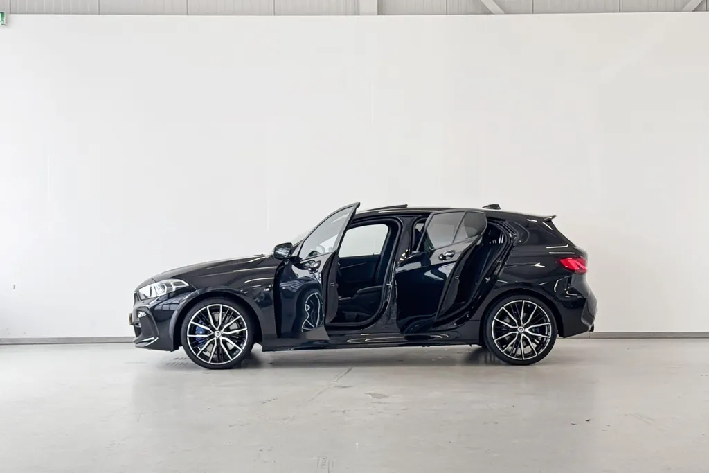 BMW 1 Serie 118i Business Edition M Sport Plus Pack