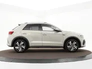 Volkswagen T-Roc 1.5 TSI 150pk DSG R-Line · Camera · Keyless · Dodehoeksensor · Stoelverwarming · ACC · Elek. Achterklep · 18'Velgen · Garantie t/m 19-02-2027