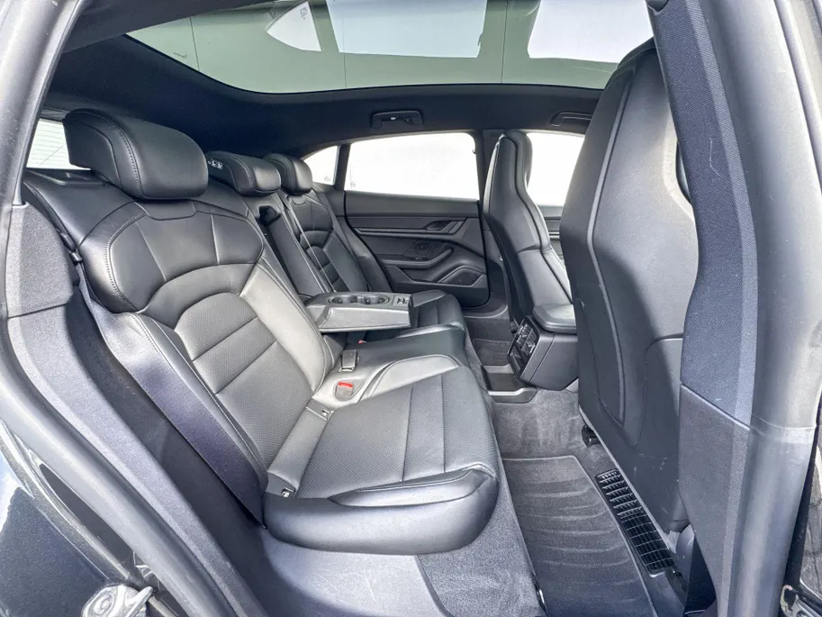 Porsche Taycan Cross Turismo 4 93 kWh