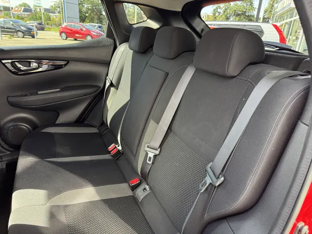 Nissan QASHQAI Automaat 1.3 DIG-T Acenta Navi, Camera, CarPlay