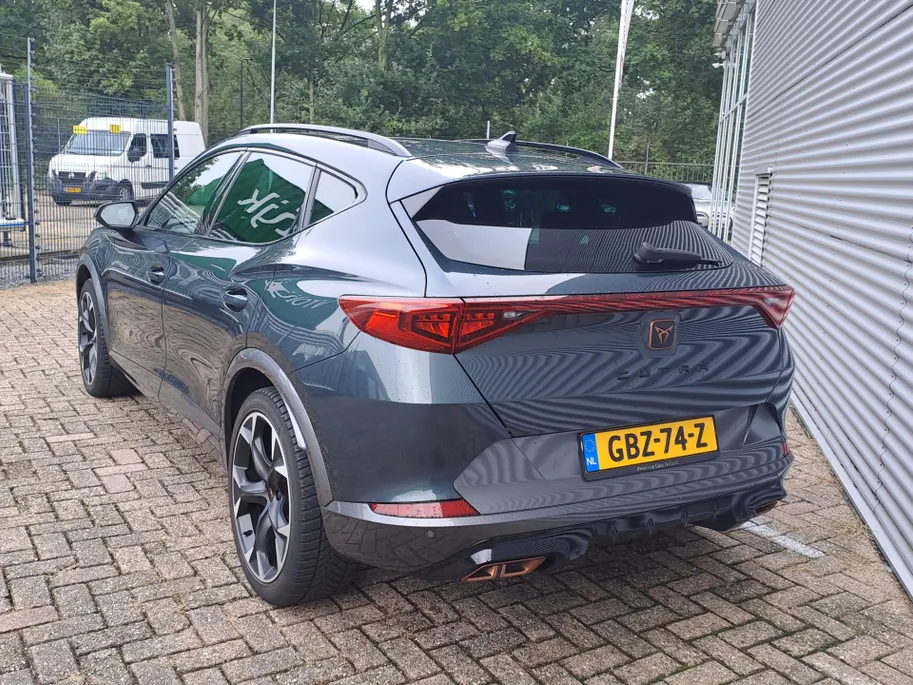 CUPRA Formentor 1.4 e-Hybrid VZ Copper Edition | Voorstoelen verwarmd | Automaat | ECC | Navi | Leer | Stuur verwarmd | Apple Carplay/Android Auto | Cruise control adaptief | SOH 93,6%