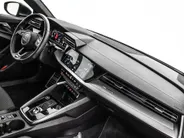 Audi A3 Sportback 35 TFSI 150pk S-Tronic S Edition · Camera · Apple/Android Car Play · Stoelverwarming · Parkeer assistent · Sportstoelen · Garantie t/m 13-06-2027 of 100.000km