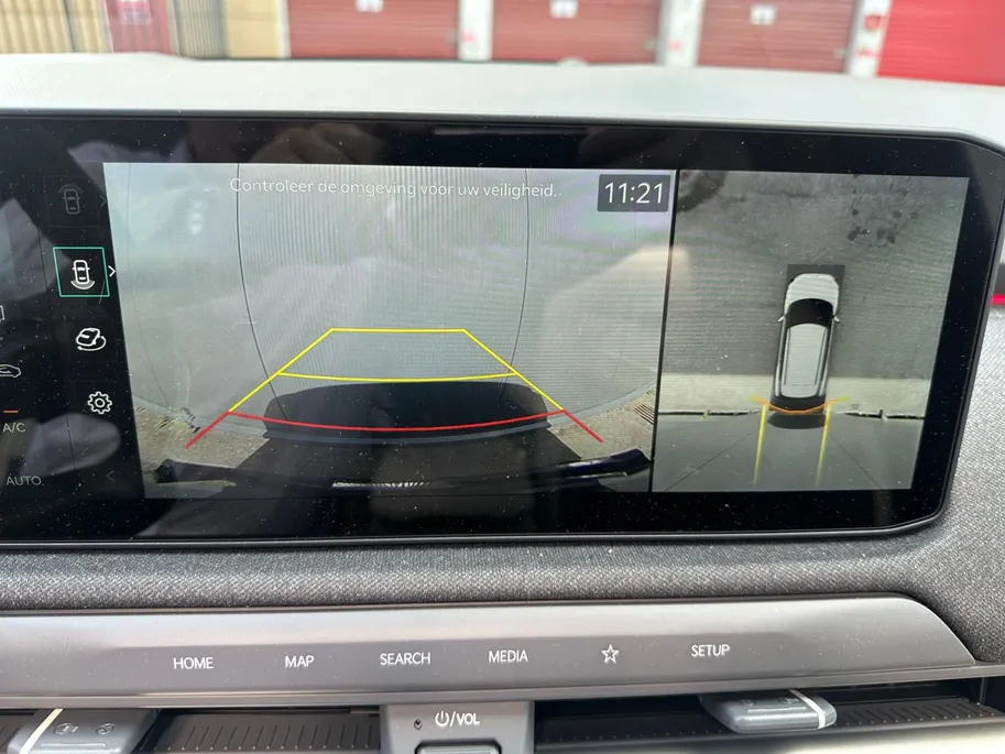 Kia EV3 GT-PlusLine 81.4 kWh Meest Luxe uitvoering | Pano schuifkanteldak | Harman Kardon |  | 360 camera | Fabrieksgarantie t/m 31-3-2033 + 3x 1 jaar* | NAP