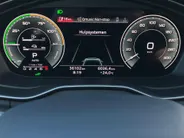 Audi Q5 50TFSIe 220KW/299PK S-edition · Panoramadak · Camera + parkeersensoren · Trekhaak ·