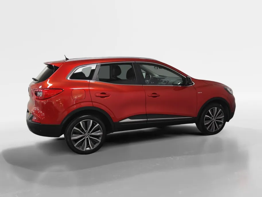 Renault Kadjar 1.2 TCe Bose NAVI AIRCO CAMERA 360 PARKEERSENSOREN BOSE GELUIDSSYSTEEM LM VELGEN HOGE INSTAP KEYLESS ENTRY DEALER ONDERHOUDEN