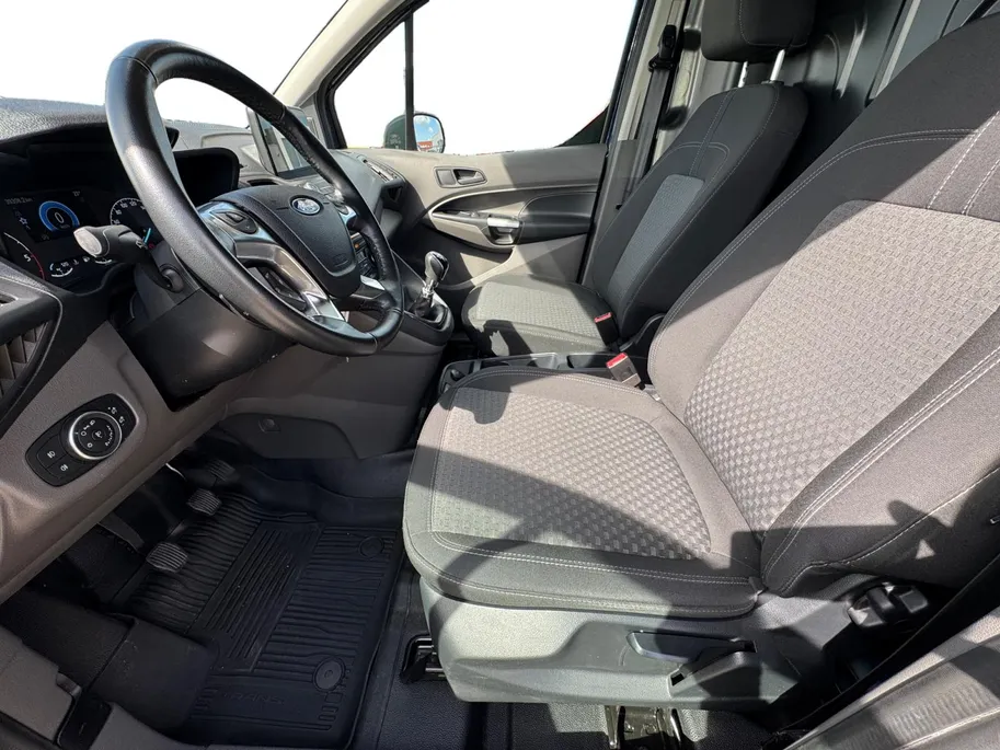 Ford Transit Connect 1.5 EcoBlue L1 Trend 100 pk | 2x schuifdeur | Navigatie | Achterklep met ruit | Cruise control | Voorruitverwarming | Verwarmde voorstoelen | Parkeersensoren